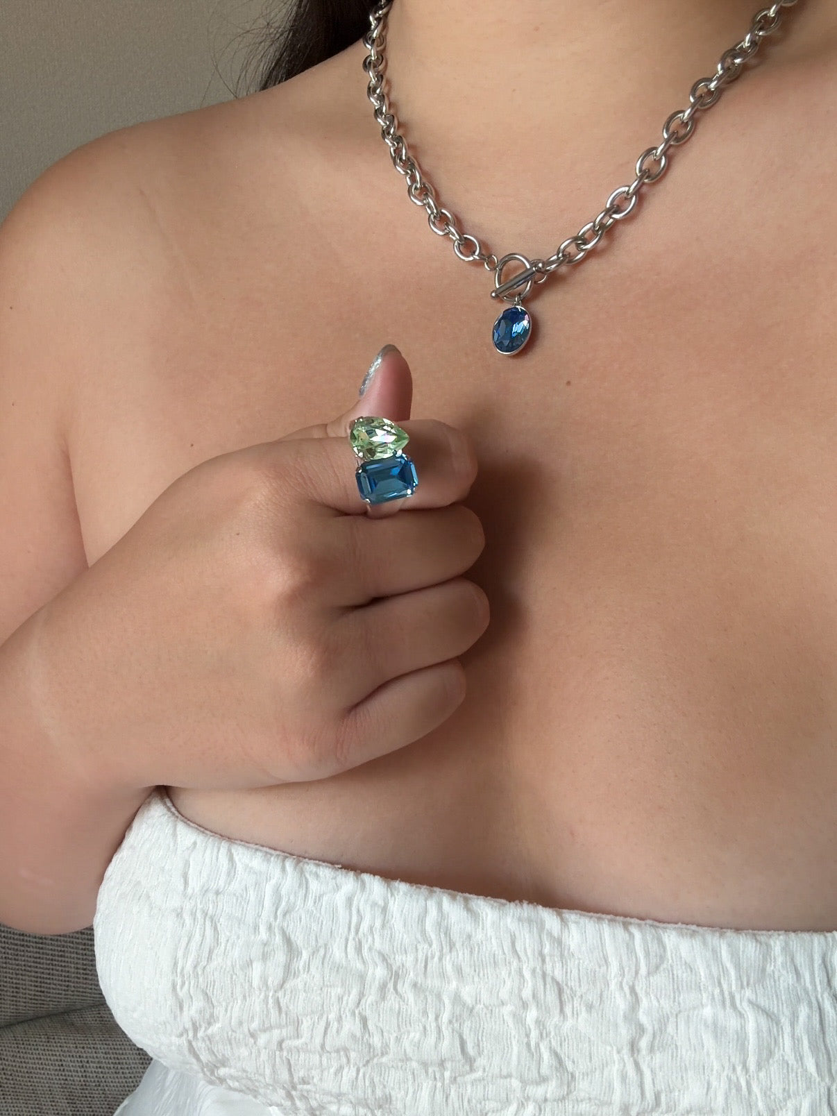 Monica 80s Necklace – Custom Color