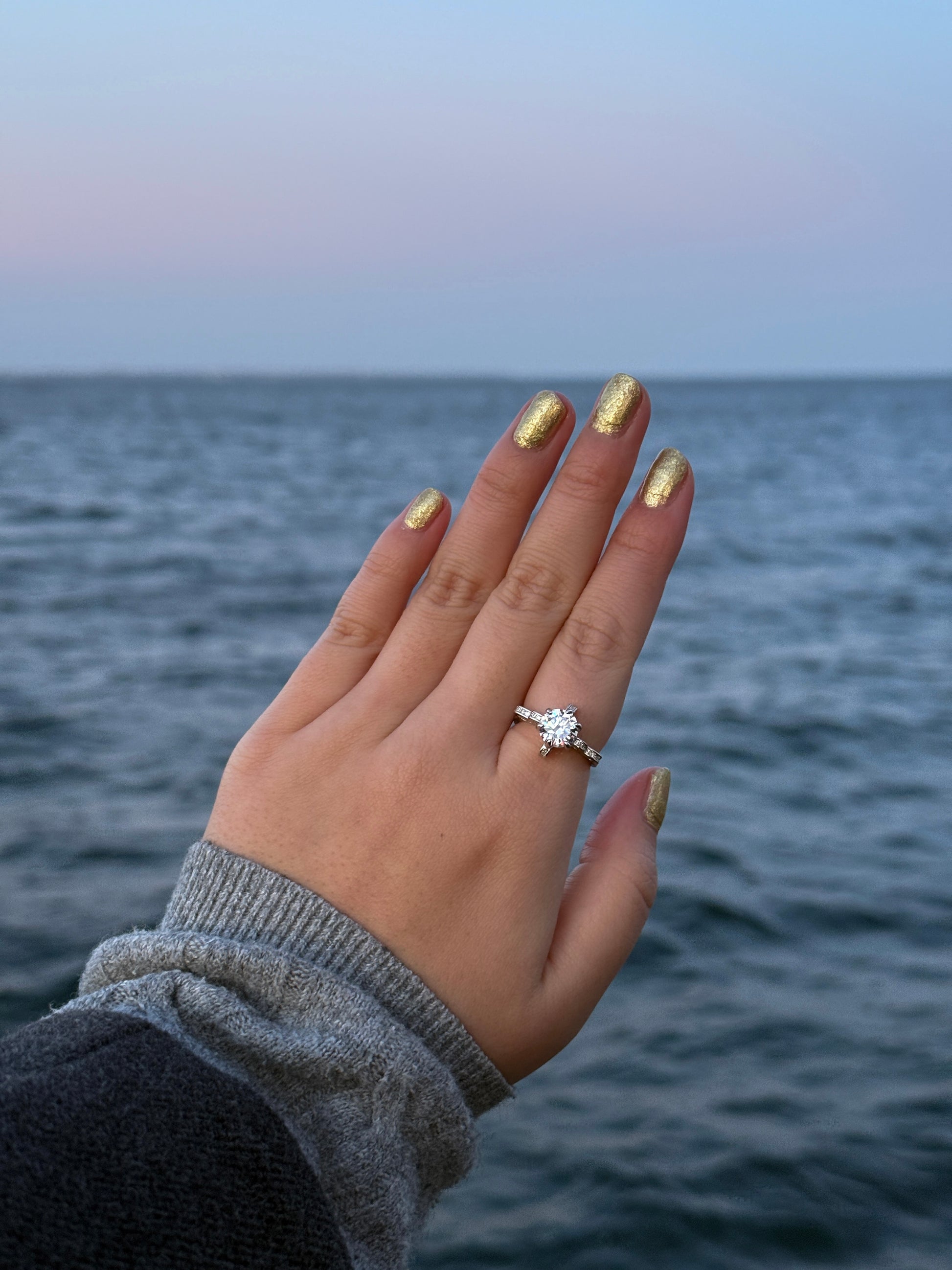 [ Pre–Order ] Angel’s Kiss